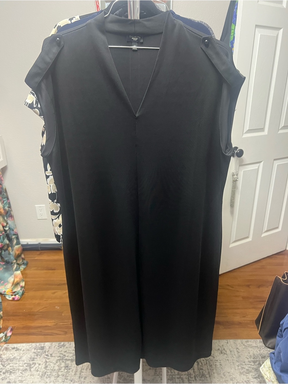 Talbots Black Sleeveless V-Neck Shift Dress